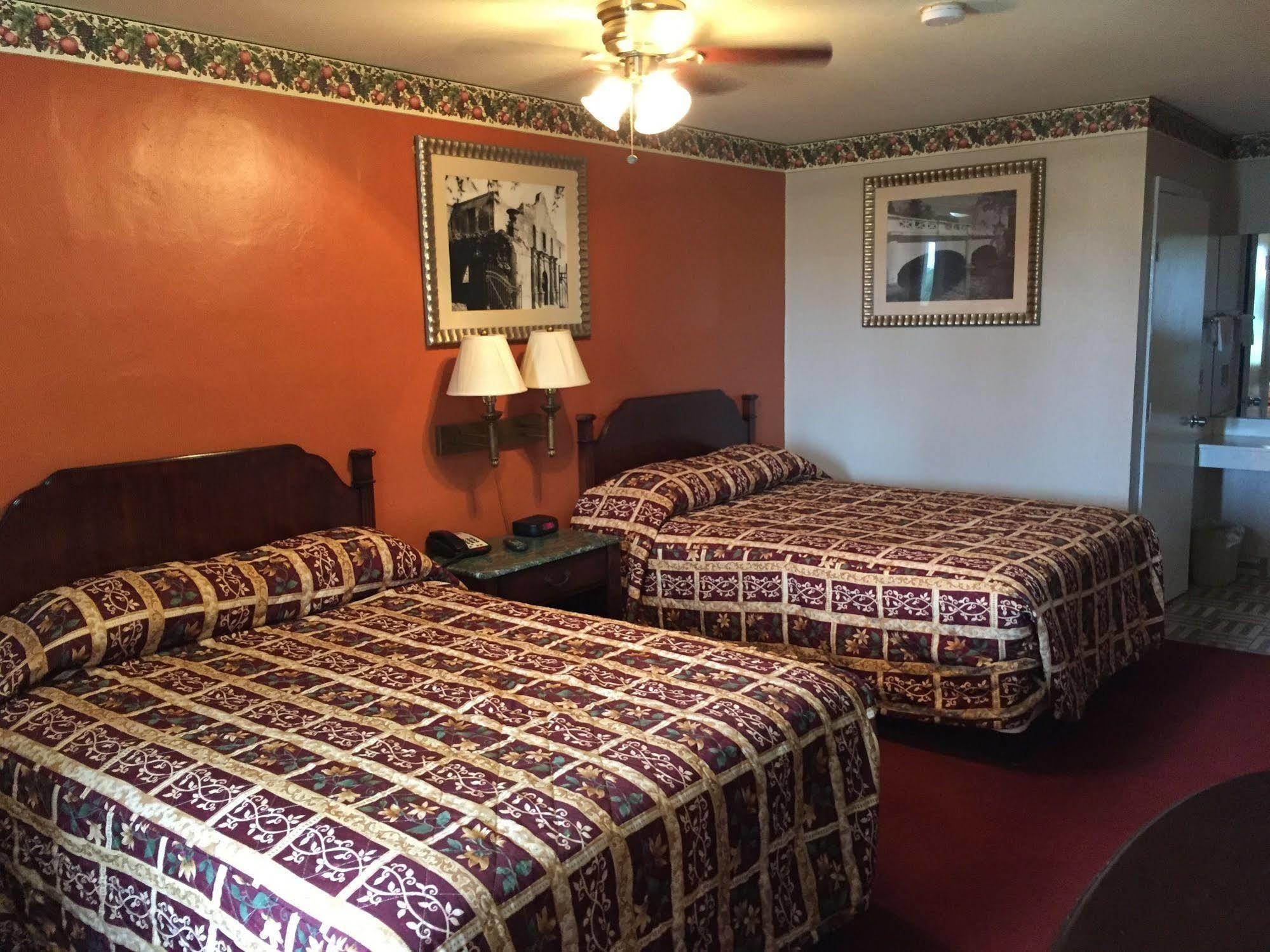 Deluxe Inn Airport McAllen Eksteriør billede