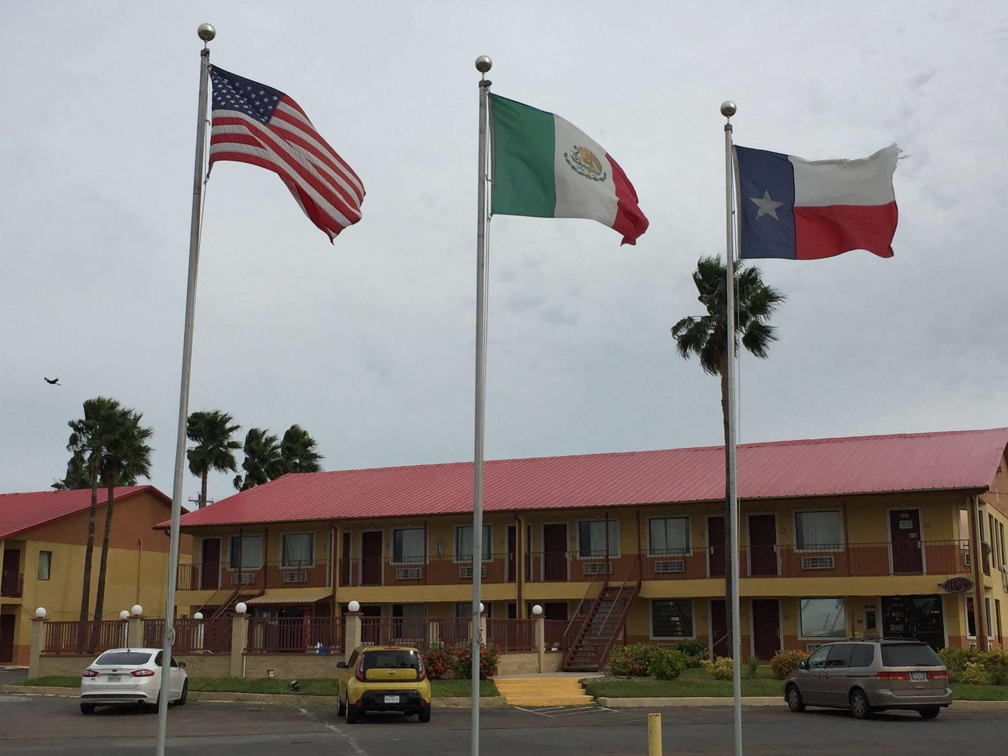 Deluxe Inn Airport McAllen Eksteriør billede